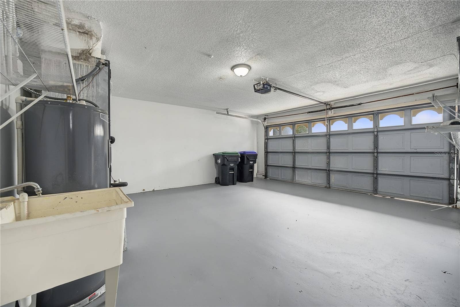 208 ALSTON DRIVE, Orlando, FL 32835 Garage