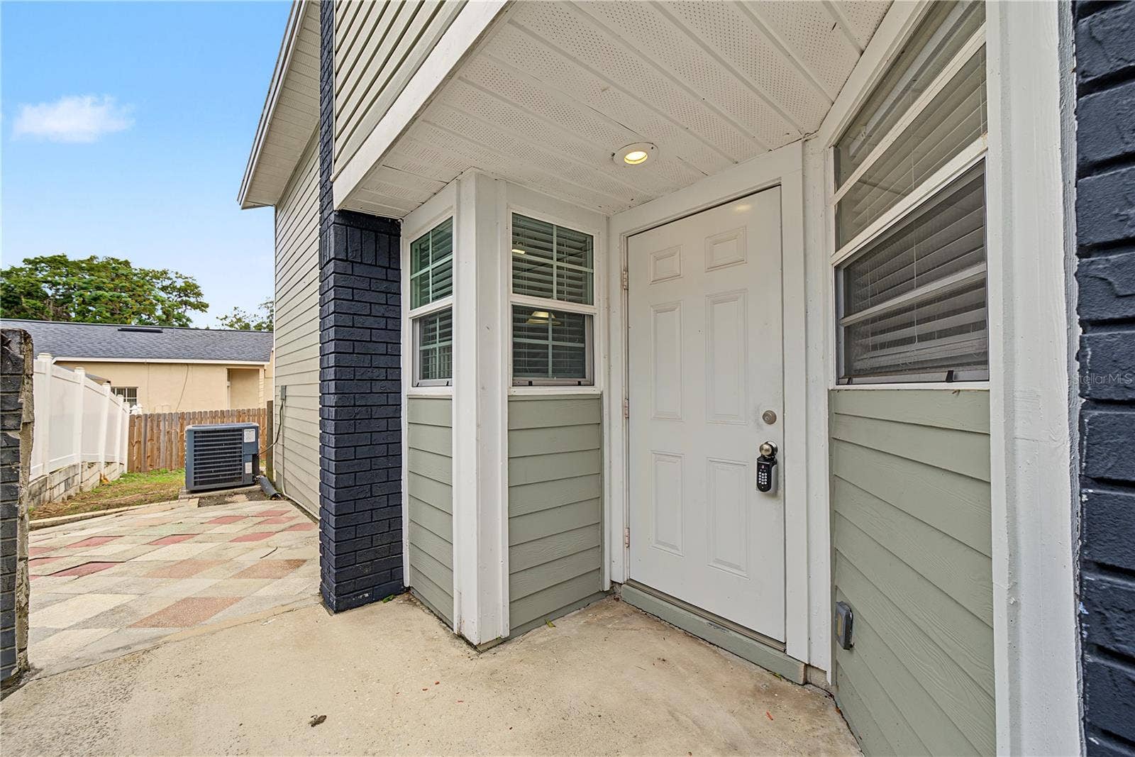 208 ALSTON DRIVE, Orlando, FL 32835 Front Door (Side Entry)