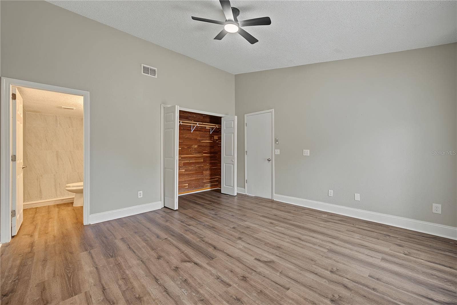 208 ALSTON DRIVE, Orlando, FL 32835 Primary Suites - Bedroom