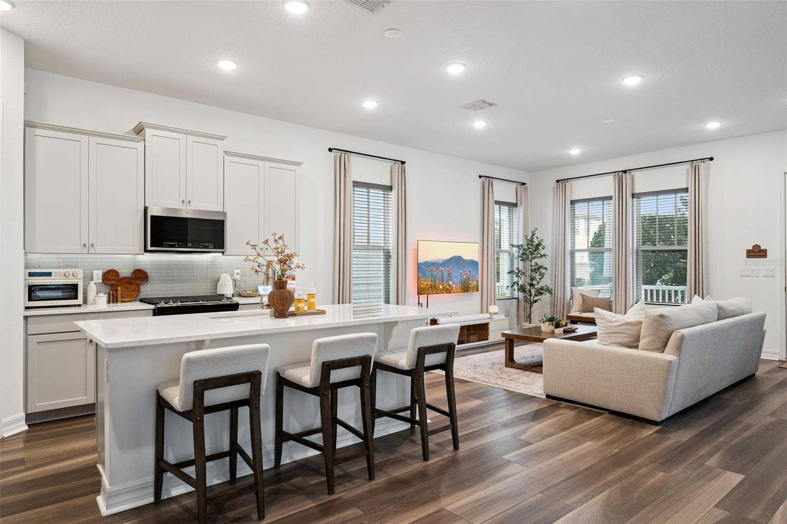 7313 TIDEPOOL PLACE, Celebration, FL 34747 Beautifully Designed Kitchen