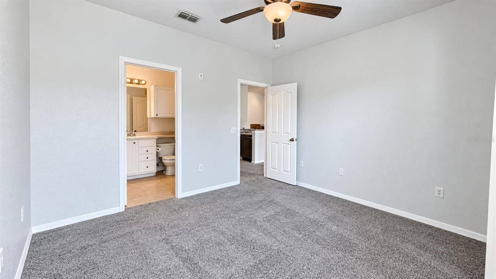 1150 LAKE SHADOW CIRCLE, #3304, Maitland, FL 32751 1150 LAKE SHADOW CIRCLE, #3304, Maitland, FL 32751