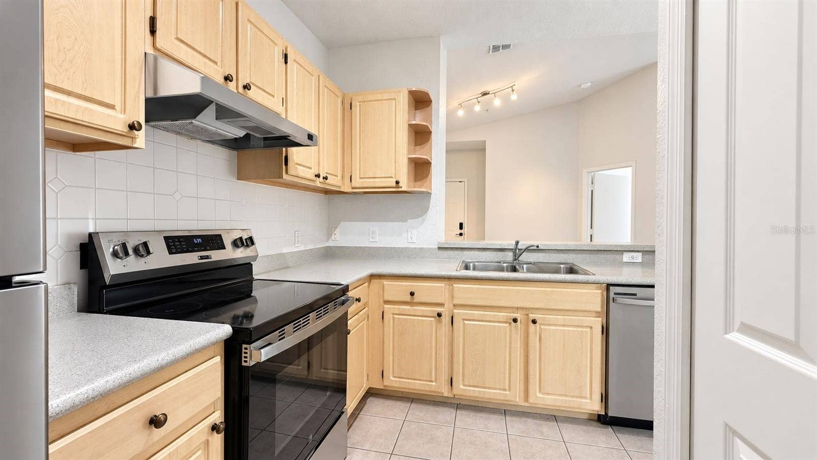 1150 LAKE SHADOW CIRCLE, #3304, Maitland, FL 32751 1150 LAKE SHADOW CIRCLE, #3304, Maitland, FL 32751