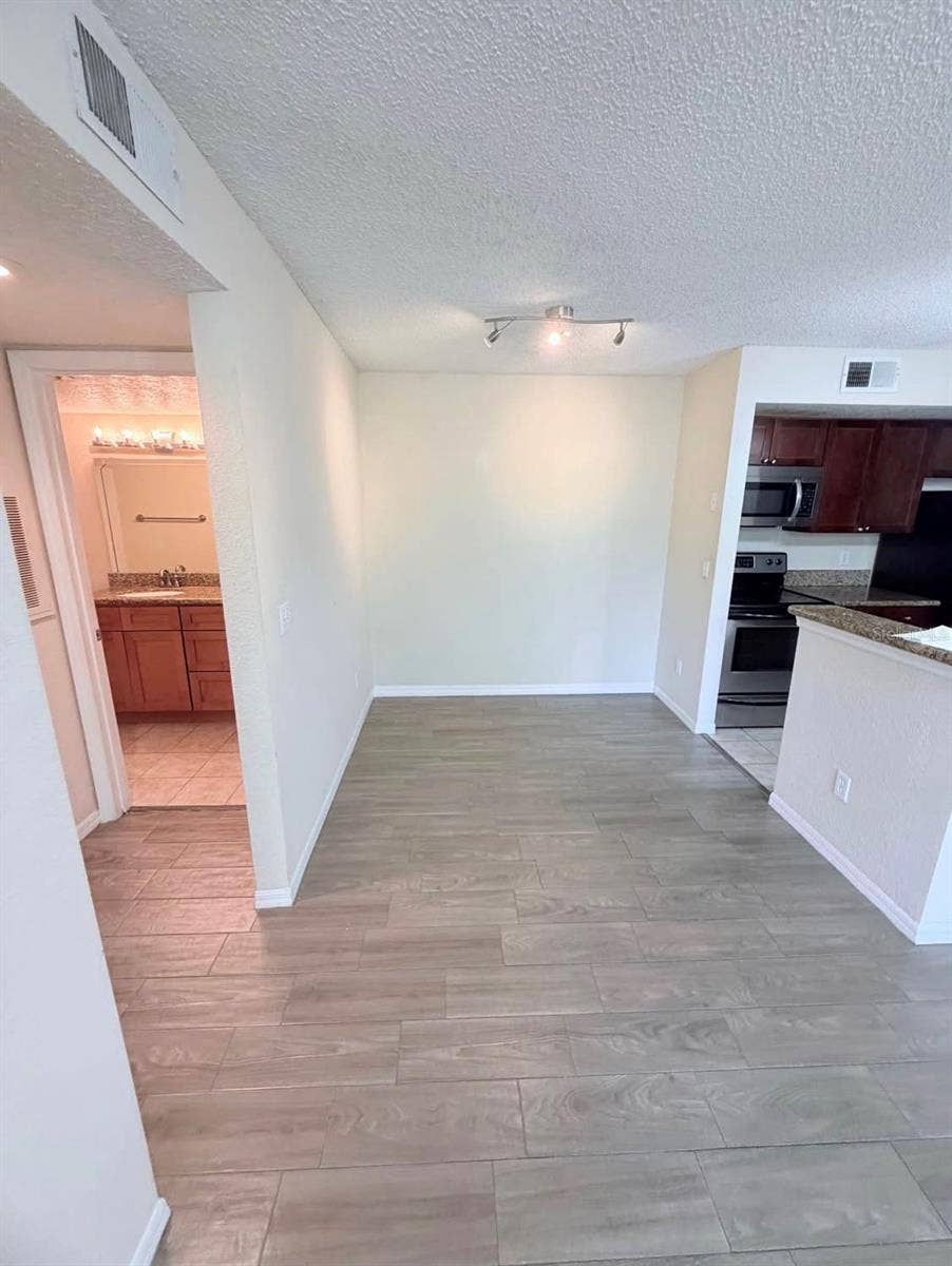5112 CONROY ROAD, #13, Orlando, FL 32811