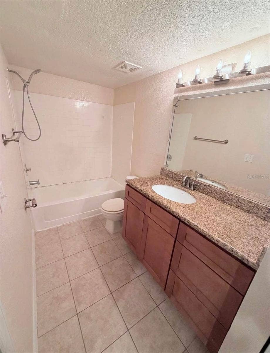 5112 CONROY ROAD, #13, Orlando, FL 32811