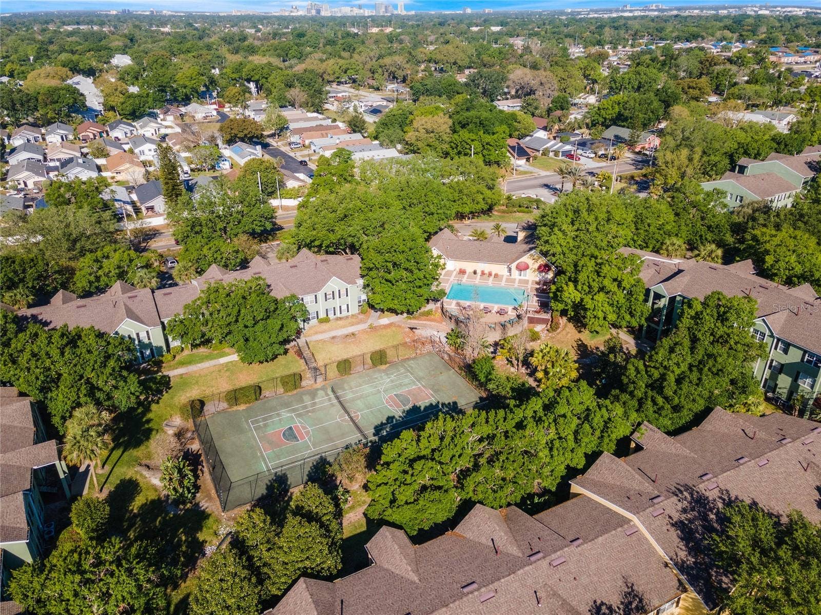 2071 DIXIE BELLE DRIVE, #2071M, Orlando, FL 32812 2071 DIXIE BELLE DRIVE, #2071M, Orlando, FL 32812
