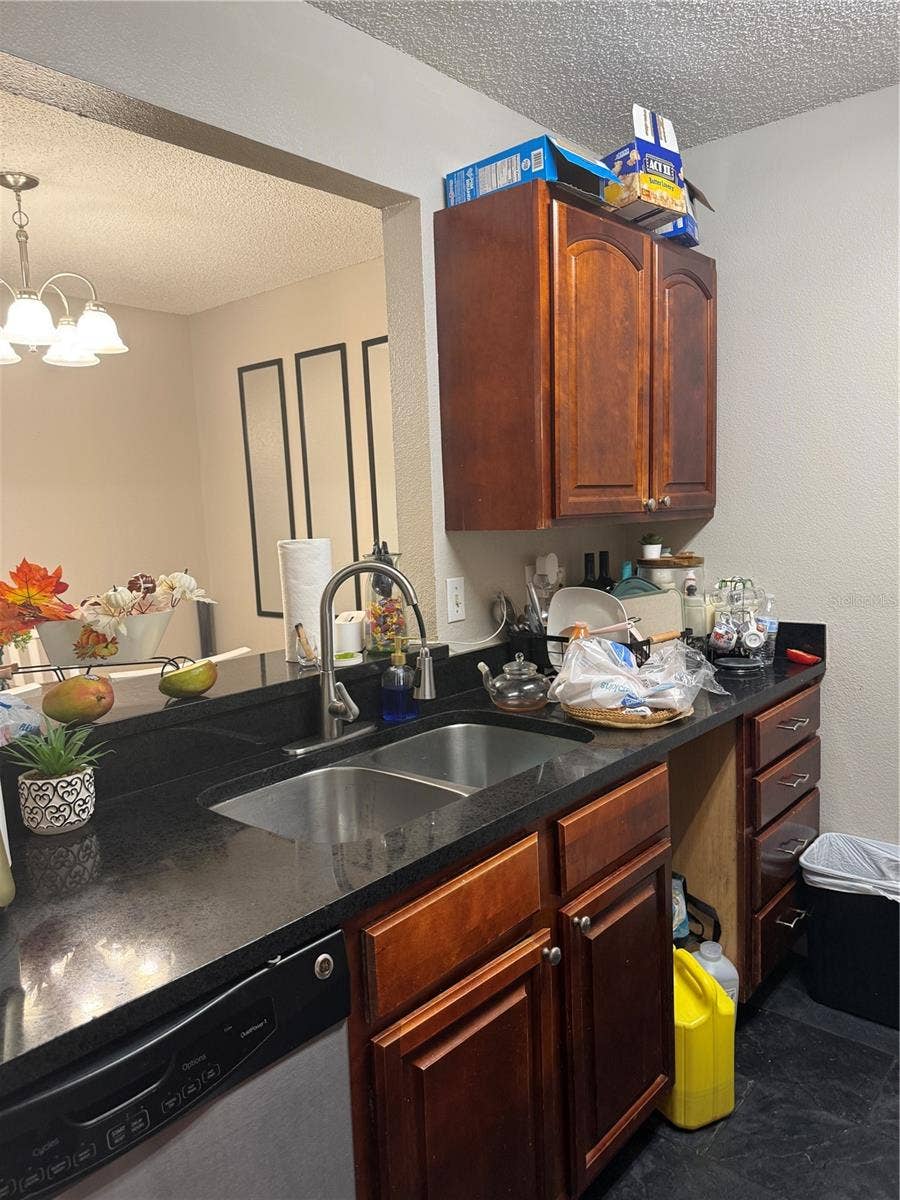 2071 DIXIE BELLE DRIVE, #2071M, Orlando, FL 32812 2071 DIXIE BELLE DRIVE, #2071M, Orlando, FL 32812