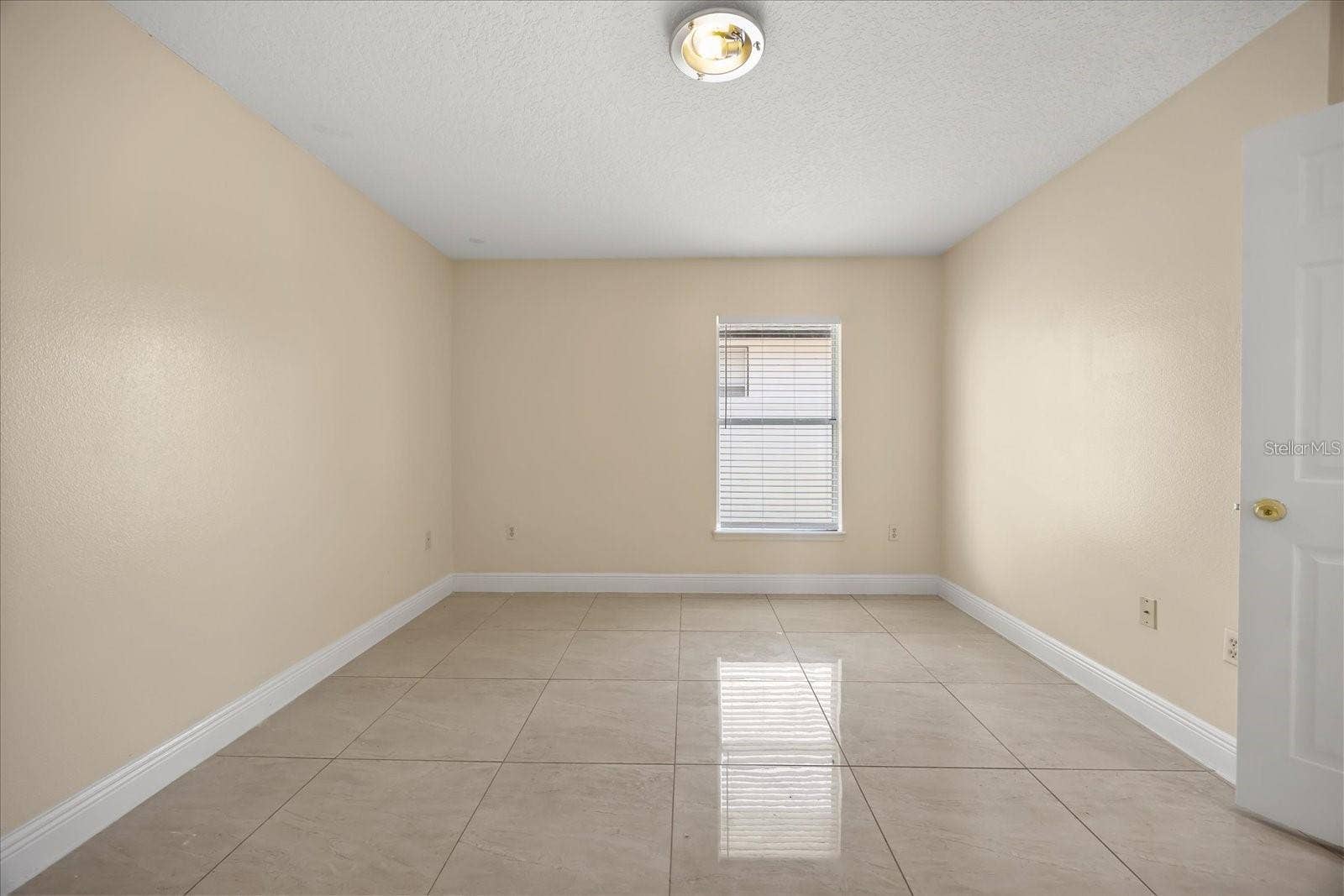 1376 SHELTER ROCK ROAD, Orlando, FL 32835