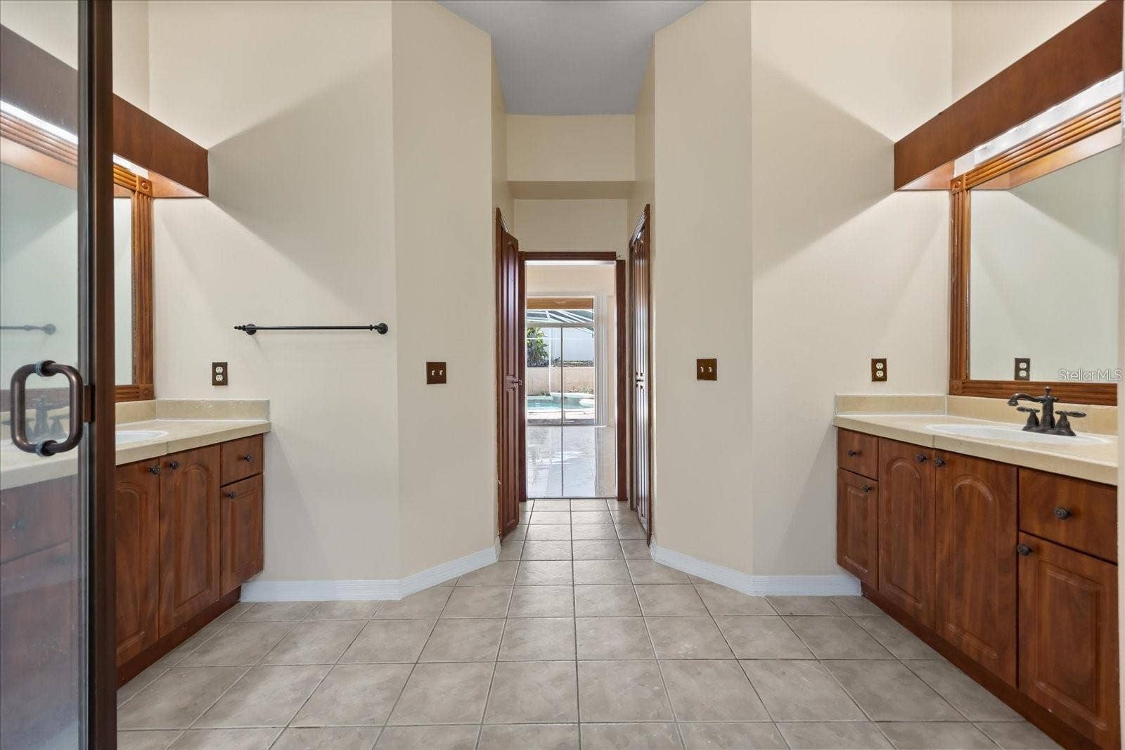 1376 SHELTER ROCK ROAD, Orlando, FL 32835