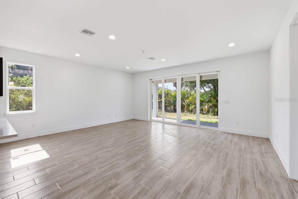 136 LOMAS ROAD, Rotonda West, FL 33947 136 LOMAS ROAD, Rotonda West, FL 33947