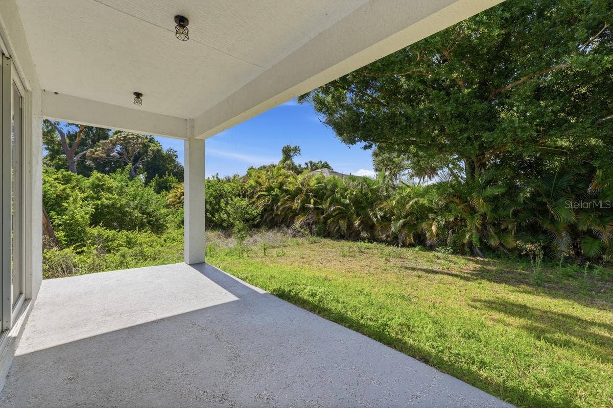 136 LOMAS ROAD, Rotonda West, FL 33947 136 LOMAS ROAD, Rotonda West, FL 33947