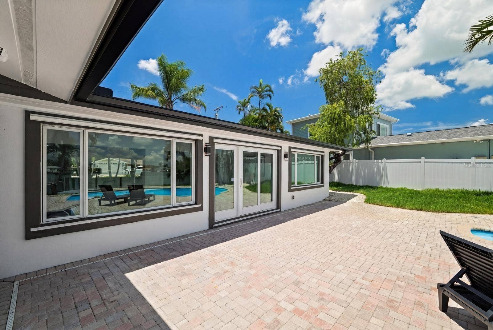 7905 9TH AVENUE S, St Petersburg, FL 33707 7905 9TH AVENUE S, St Petersburg, FL 33707