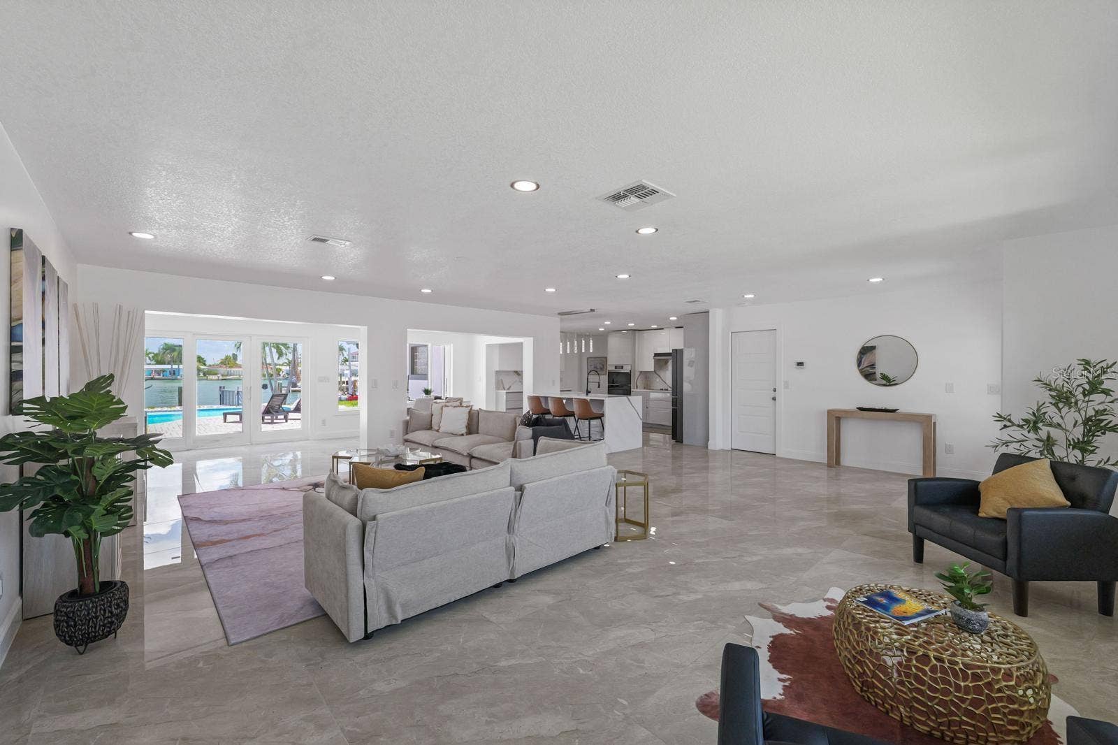 7905 9TH AVENUE S, St Petersburg, FL 33707 7905 9TH AVENUE S, St Petersburg, FL 33707