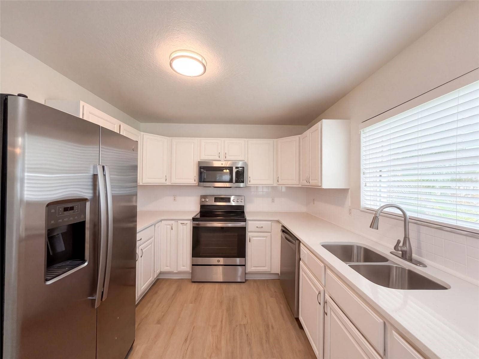 1331 30TH AVENUE E, Bradenton, FL 34208