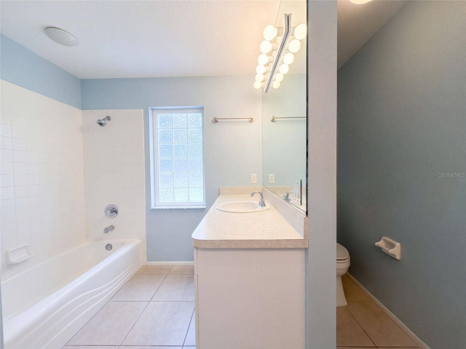 1331 30TH AVENUE E, Bradenton, FL 34208