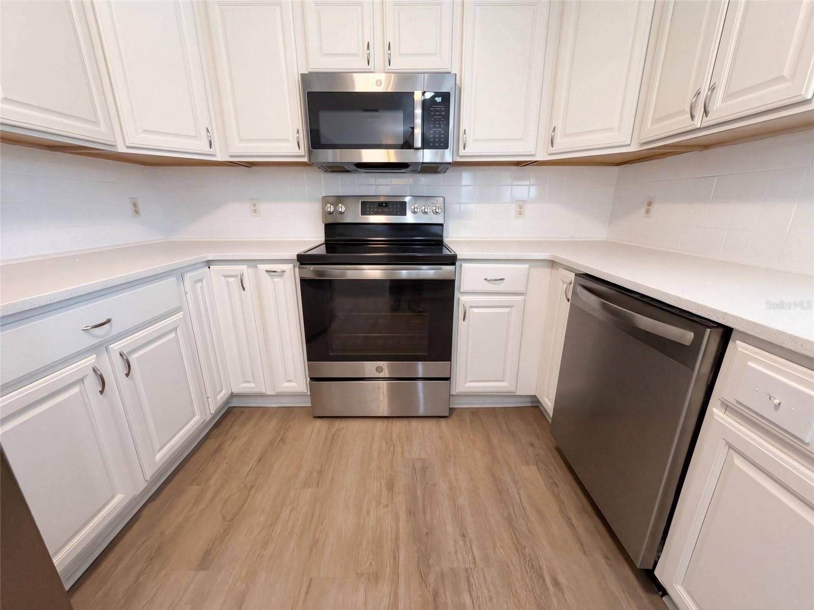 1331 30TH AVENUE E, Bradenton, FL 34208