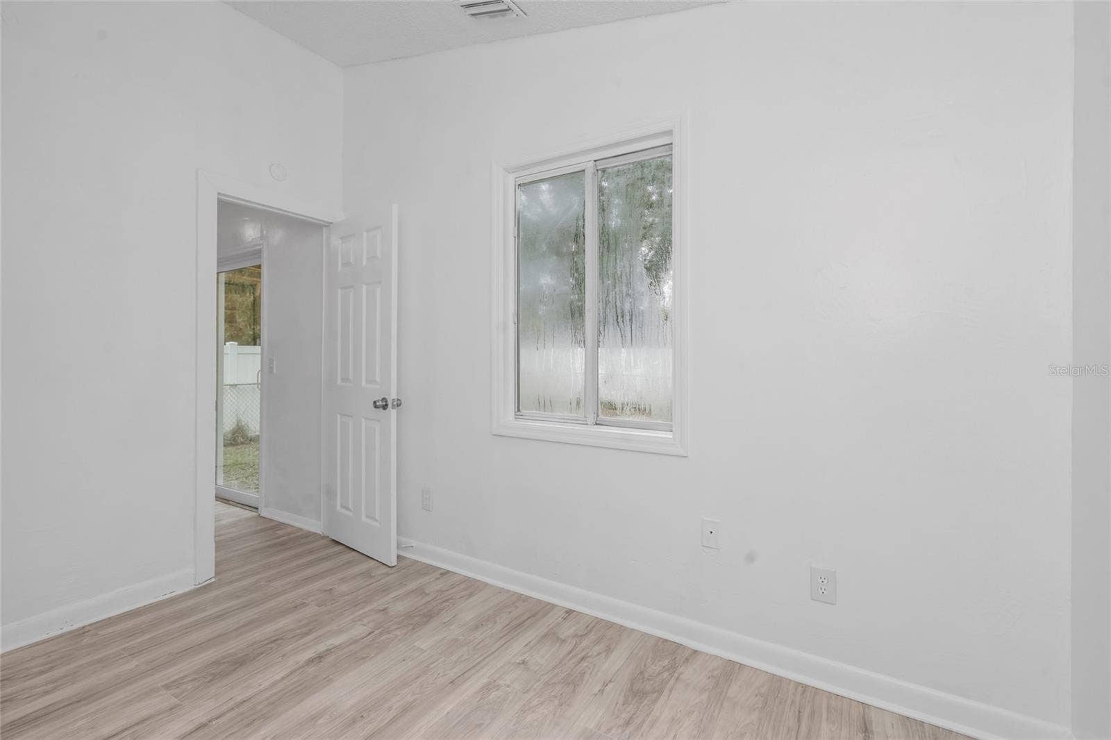 8021 N EDISON AVENUE, Tampa, FL 33604