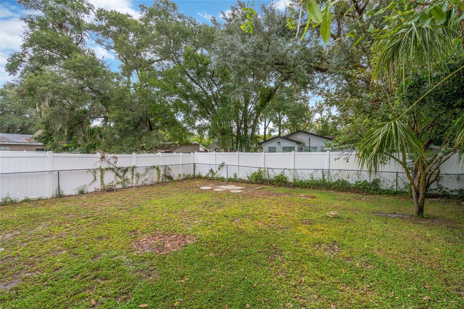 8021 N EDISON AVENUE, Tampa, FL 33604