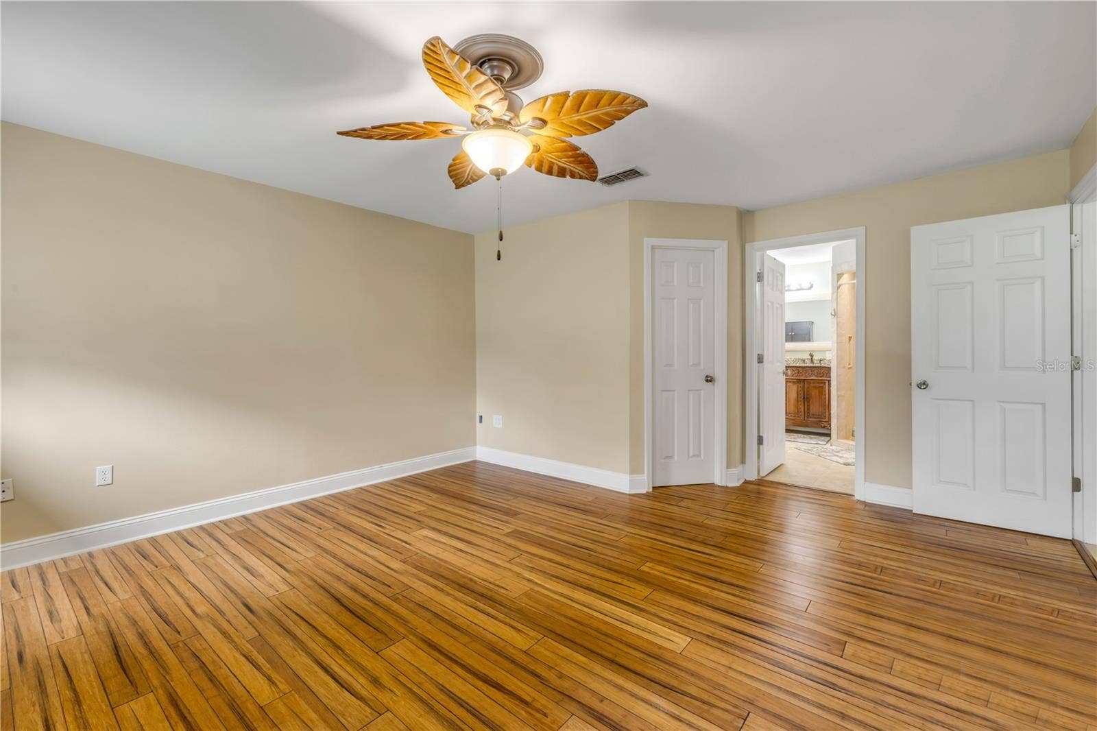 253 GRAND AVENUE, Deland, FL 32720 253 GRAND AVENUE, Deland, FL 32720