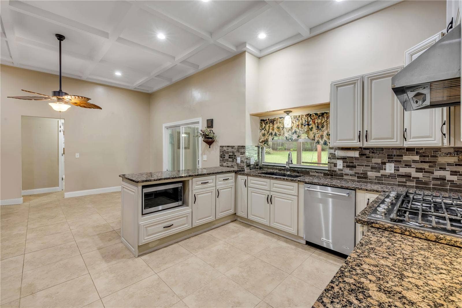 253 GRAND AVENUE, Deland, FL 32720 253 GRAND AVENUE, Deland, FL 32720