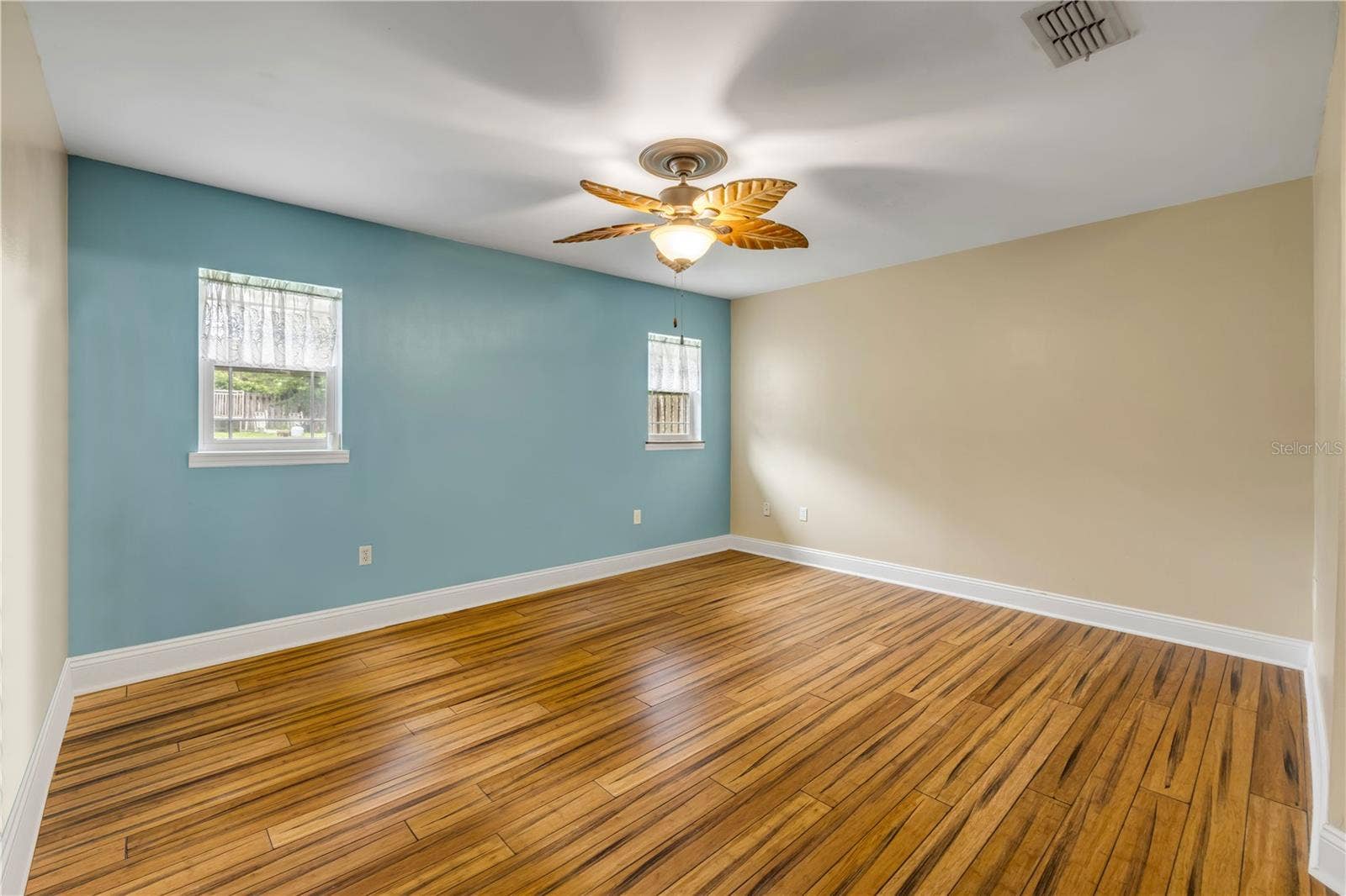 253 GRAND AVENUE, Deland, FL 32720 253 GRAND AVENUE, Deland, FL 32720