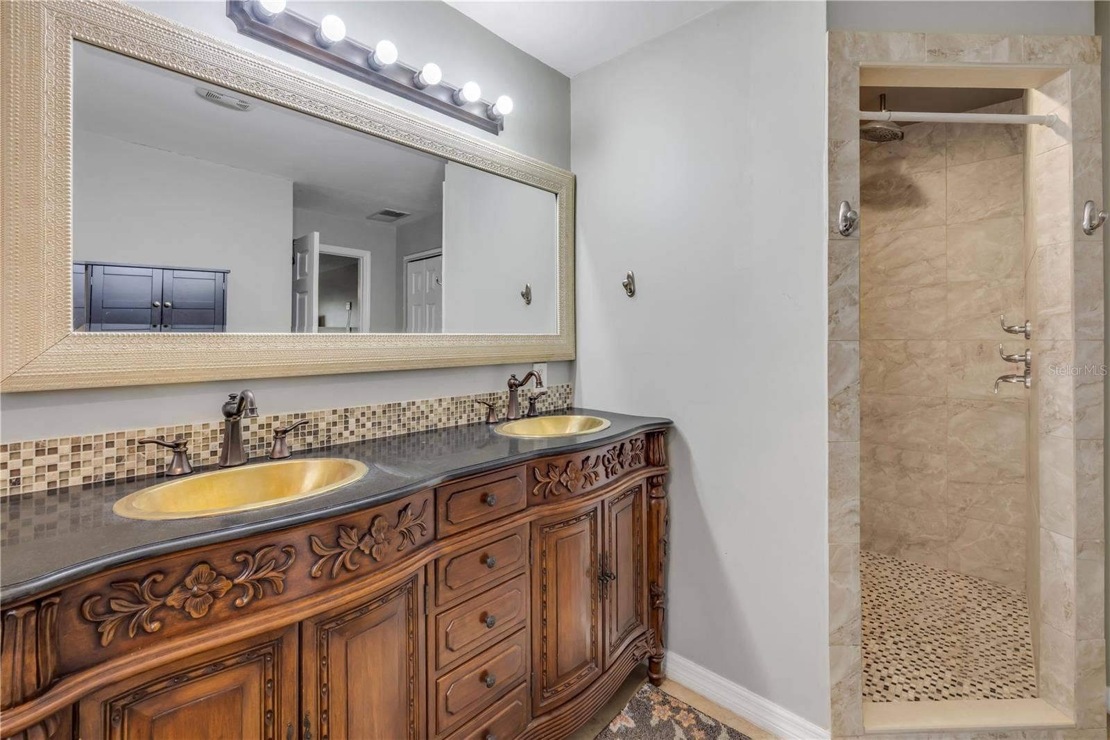 253 GRAND AVENUE, Deland, FL 32720 253 GRAND AVENUE, Deland, FL 32720