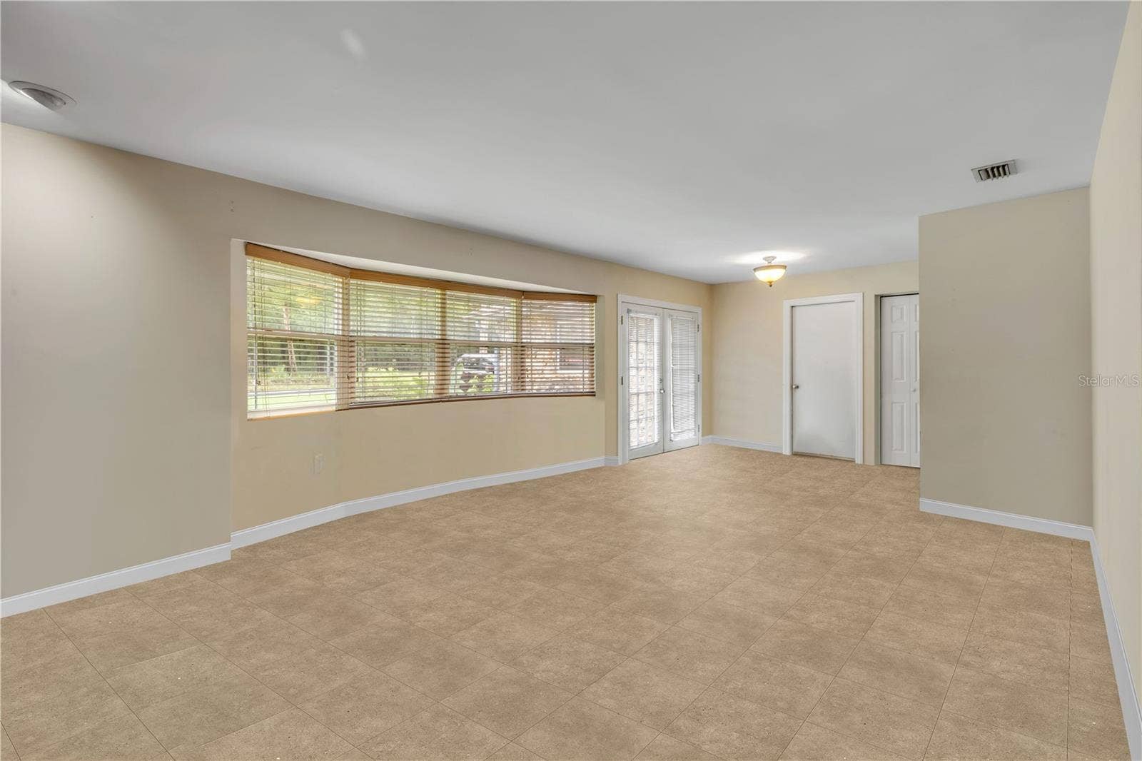 253 GRAND AVENUE, Deland, FL 32720 253 GRAND AVENUE, Deland, FL 32720