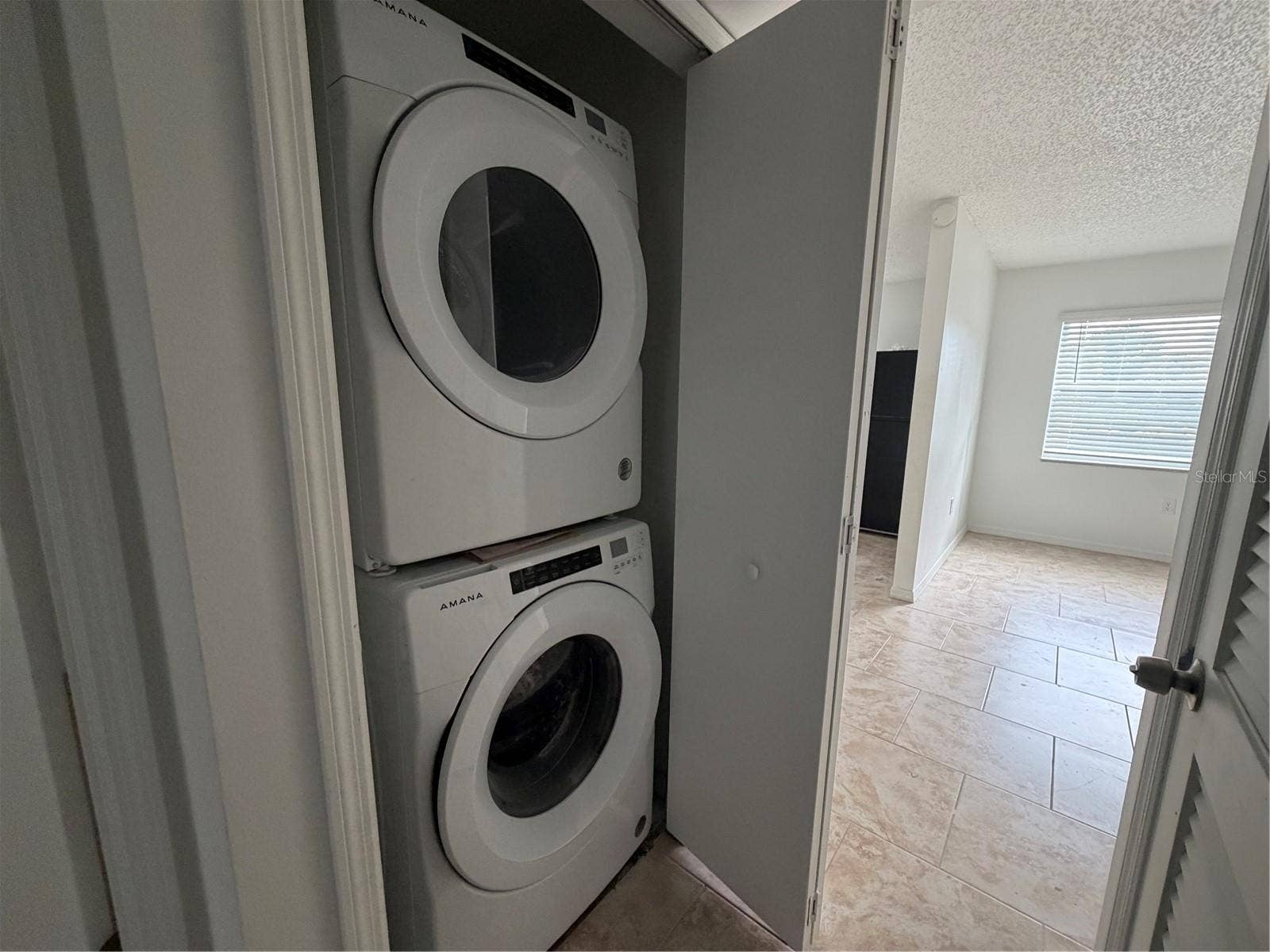 900 N BAY STREET, #8, Eustis, FL 32726
