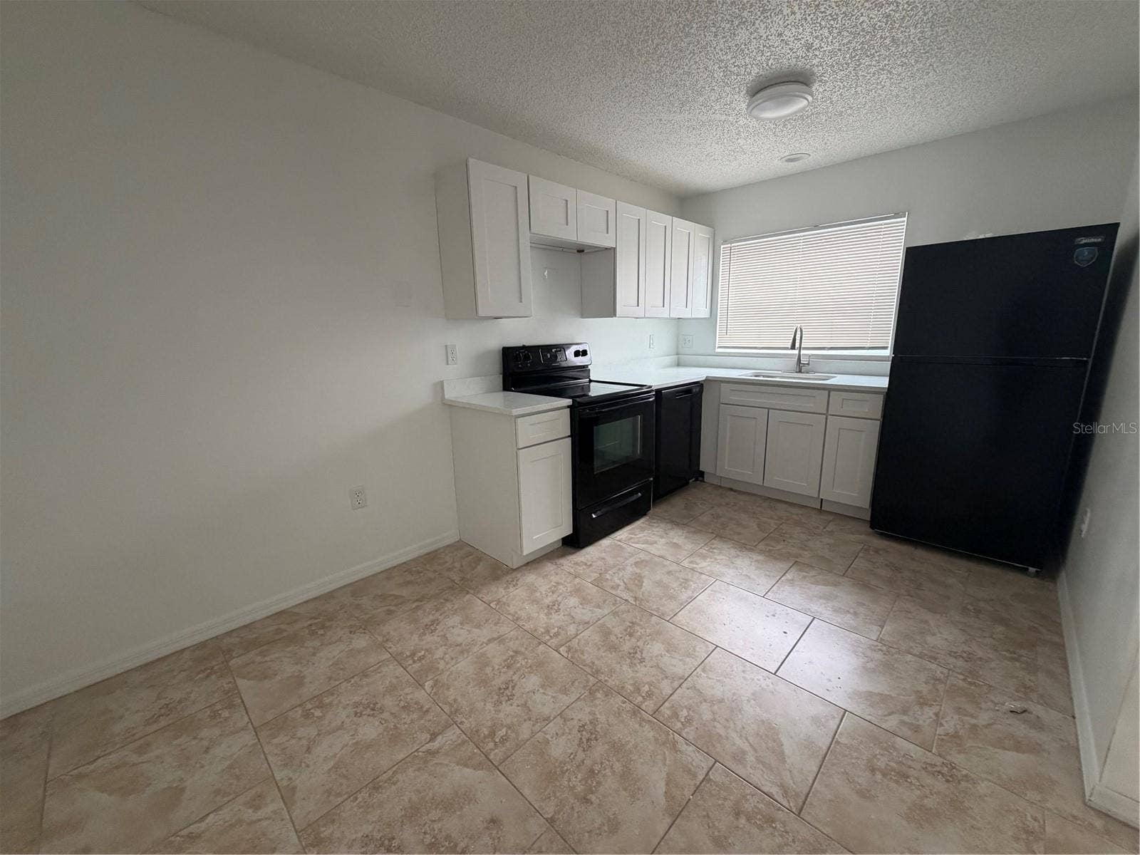 900 N BAY STREET, #8, Eustis, FL 32726