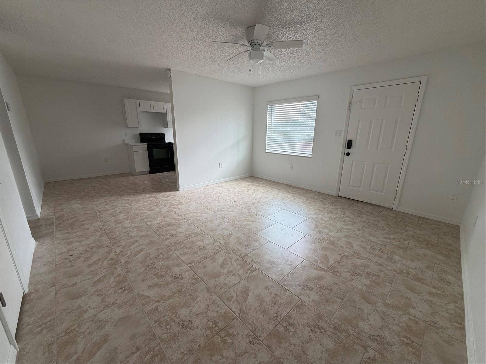900 N BAY STREET, #8, Eustis, FL 32726