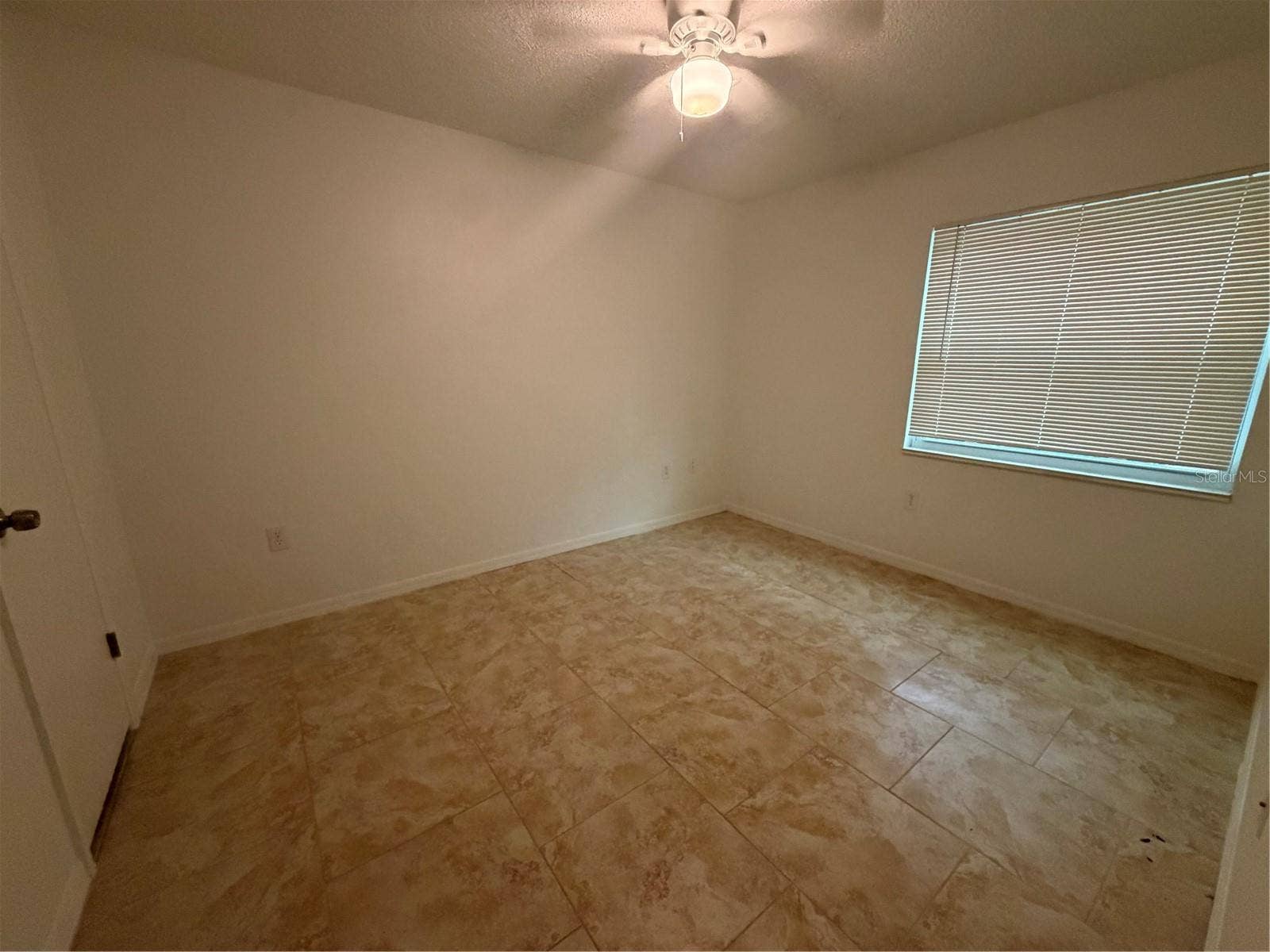 900 N BAY STREET, #8, Eustis, FL 32726