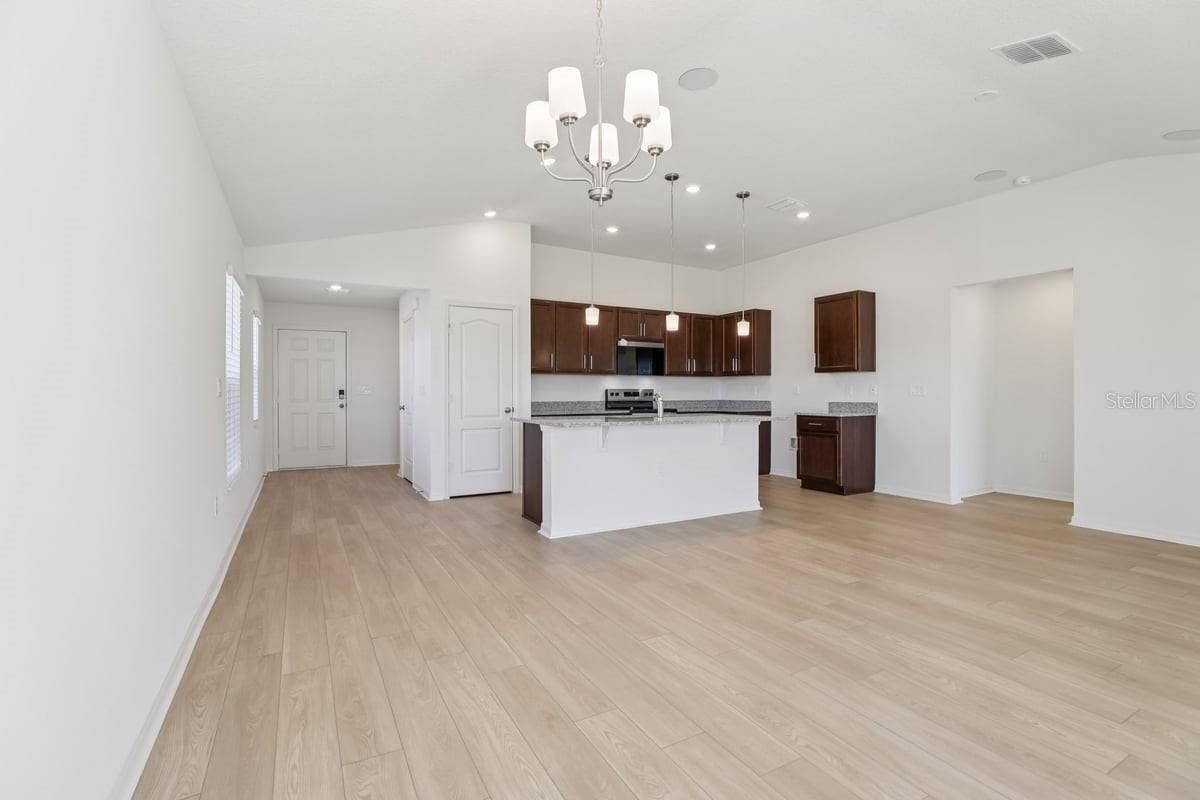 1516 KAYLA CIRCLE, Lake Wales, FL 33859 1516 KAYLA CIRCLE, Lake Wales, FL 33859