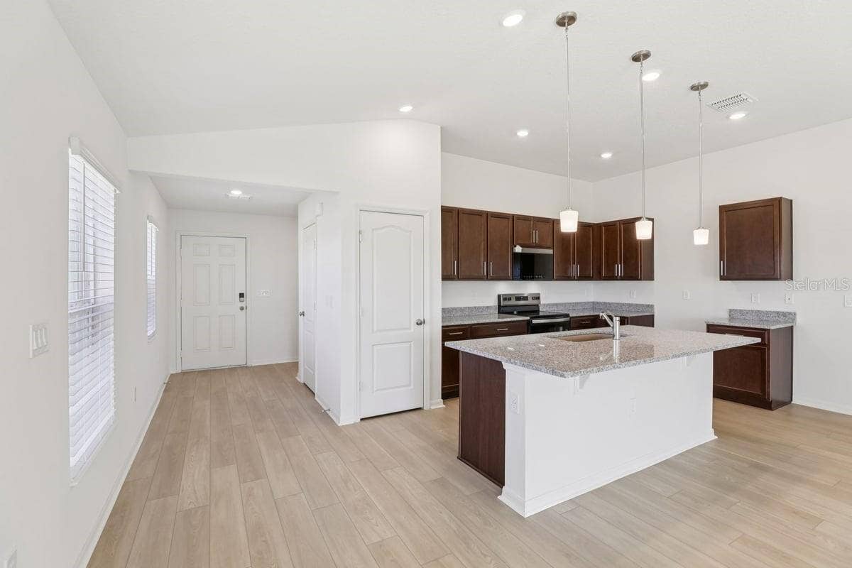1516 KAYLA CIRCLE, Lake Wales, FL 33859 1516 KAYLA CIRCLE, Lake Wales, FL 33859