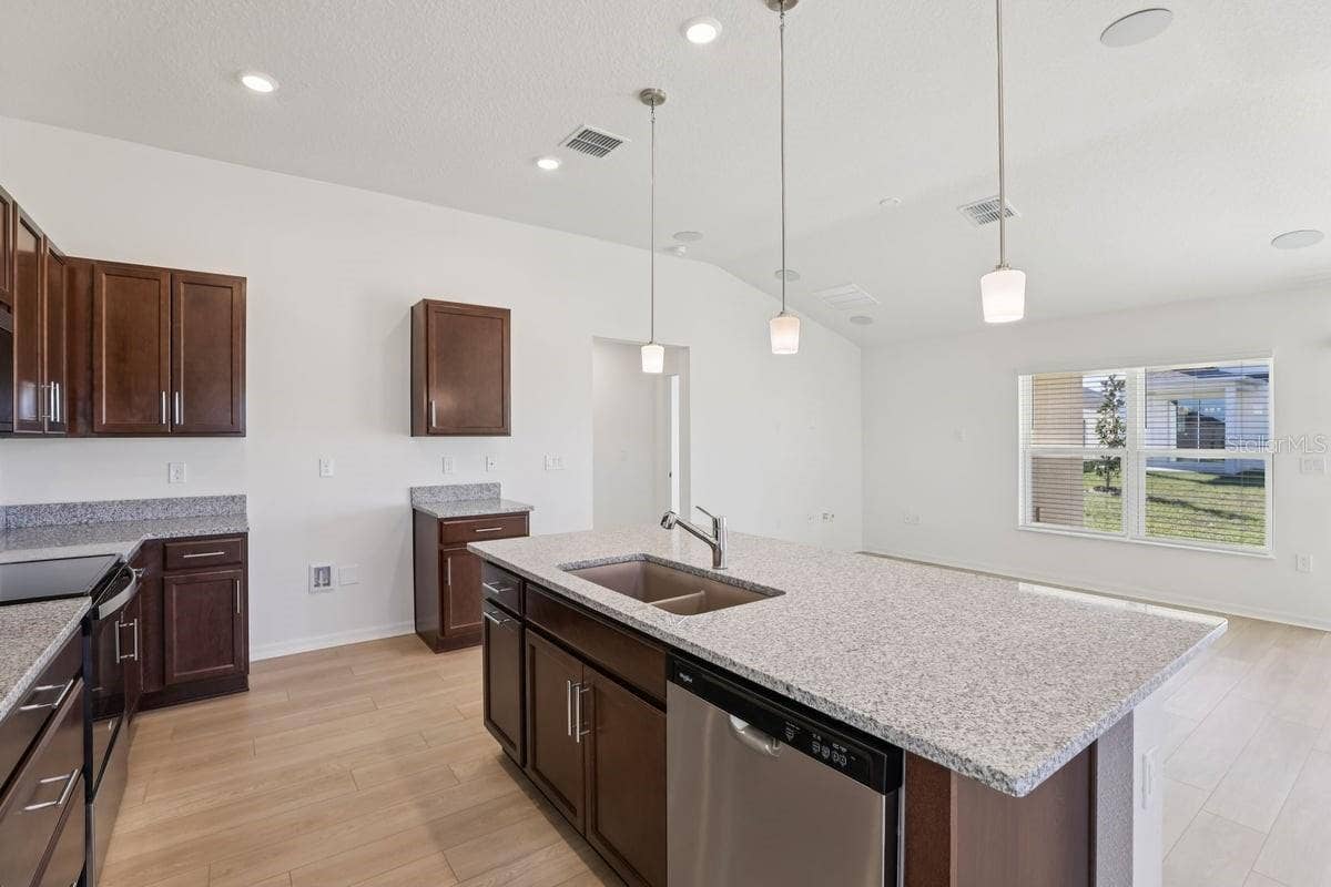 1516 KAYLA CIRCLE, Lake Wales, FL 33859 1516 KAYLA CIRCLE, Lake Wales, FL 33859