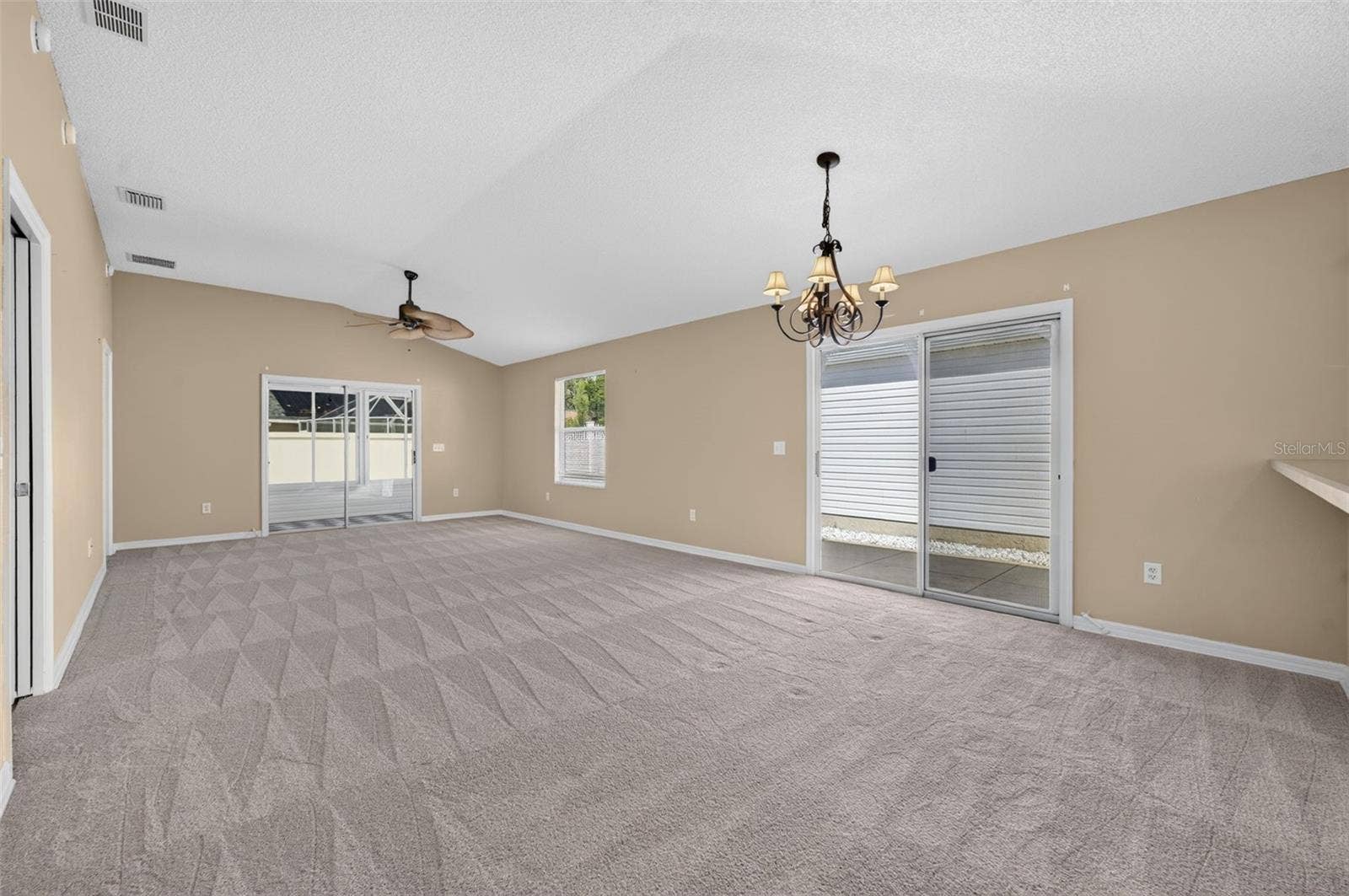 2071 JASPER WAY, The Villages, FL 32162 2071 JASPER WAY, The Villages, FL 32162