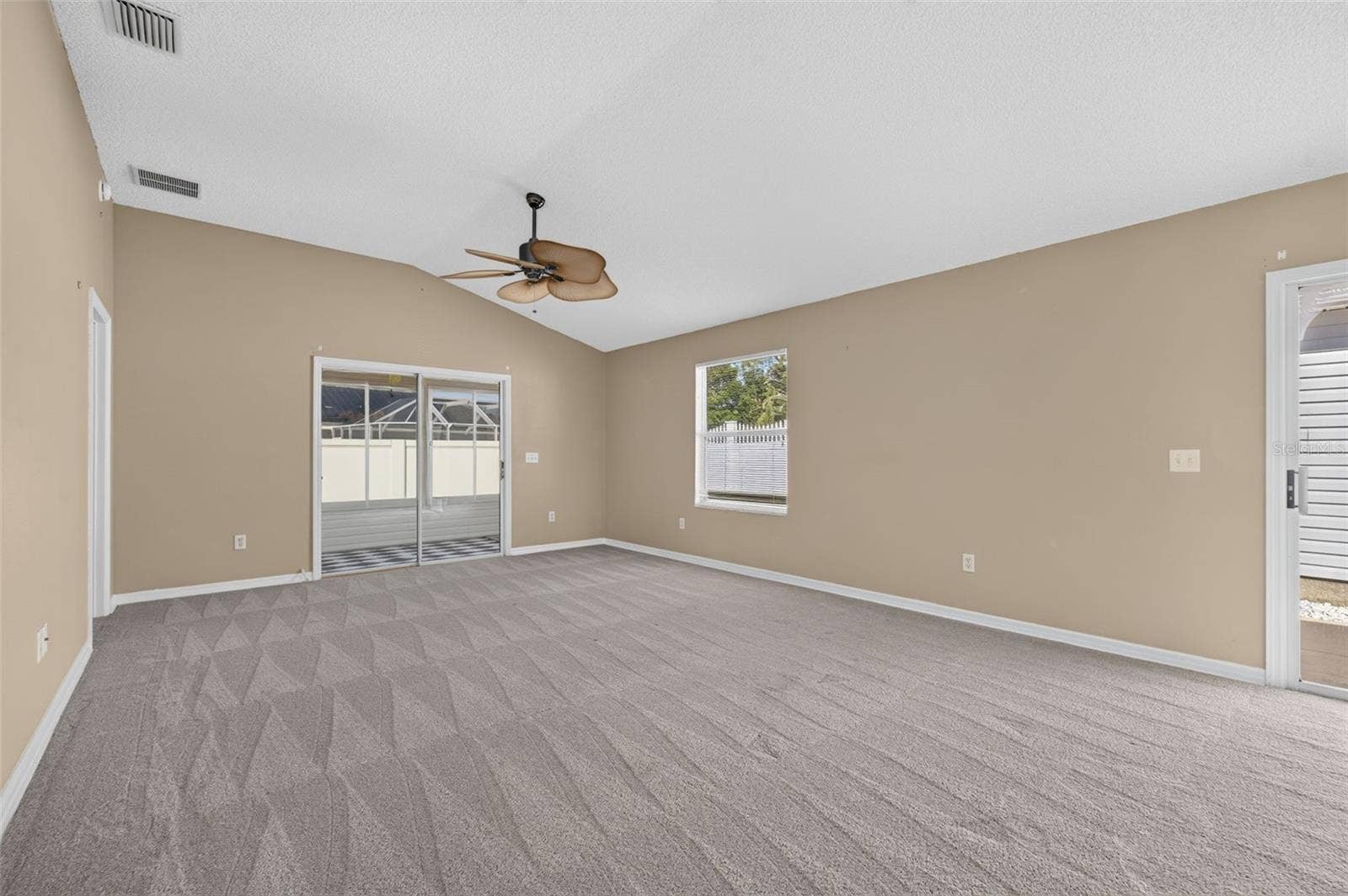 2071 JASPER WAY, The Villages, FL 32162 2071 JASPER WAY, The Villages, FL 32162