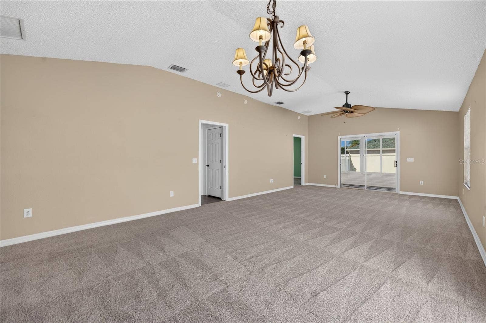 2071 JASPER WAY, The Villages, FL 32162 2071 JASPER WAY, The Villages, FL 32162