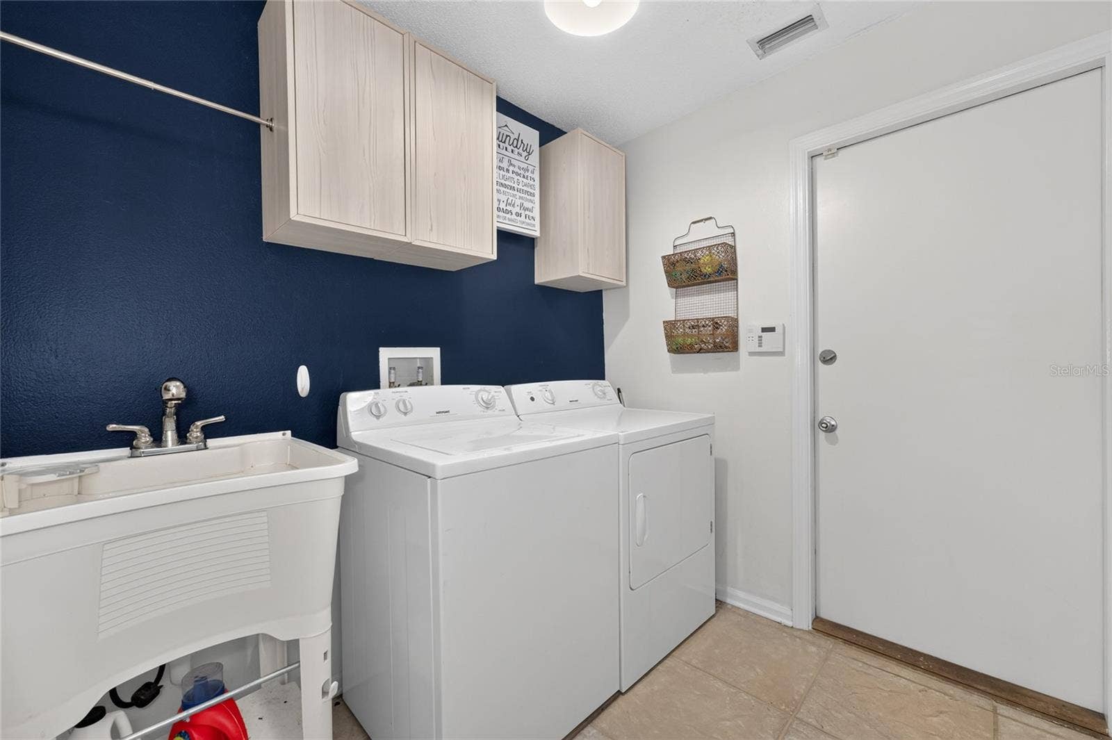 3498 WOODLEY PARK PLACE, Oviedo, FL 32765 3498 WOODLEY PARK PLACE, Oviedo, FL 32765