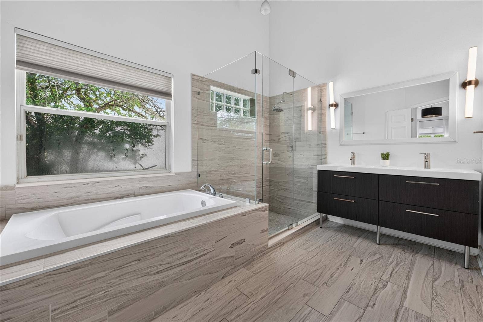3498 WOODLEY PARK PLACE, Oviedo, FL 32765 3498 WOODLEY PARK PLACE, Oviedo, FL 32765