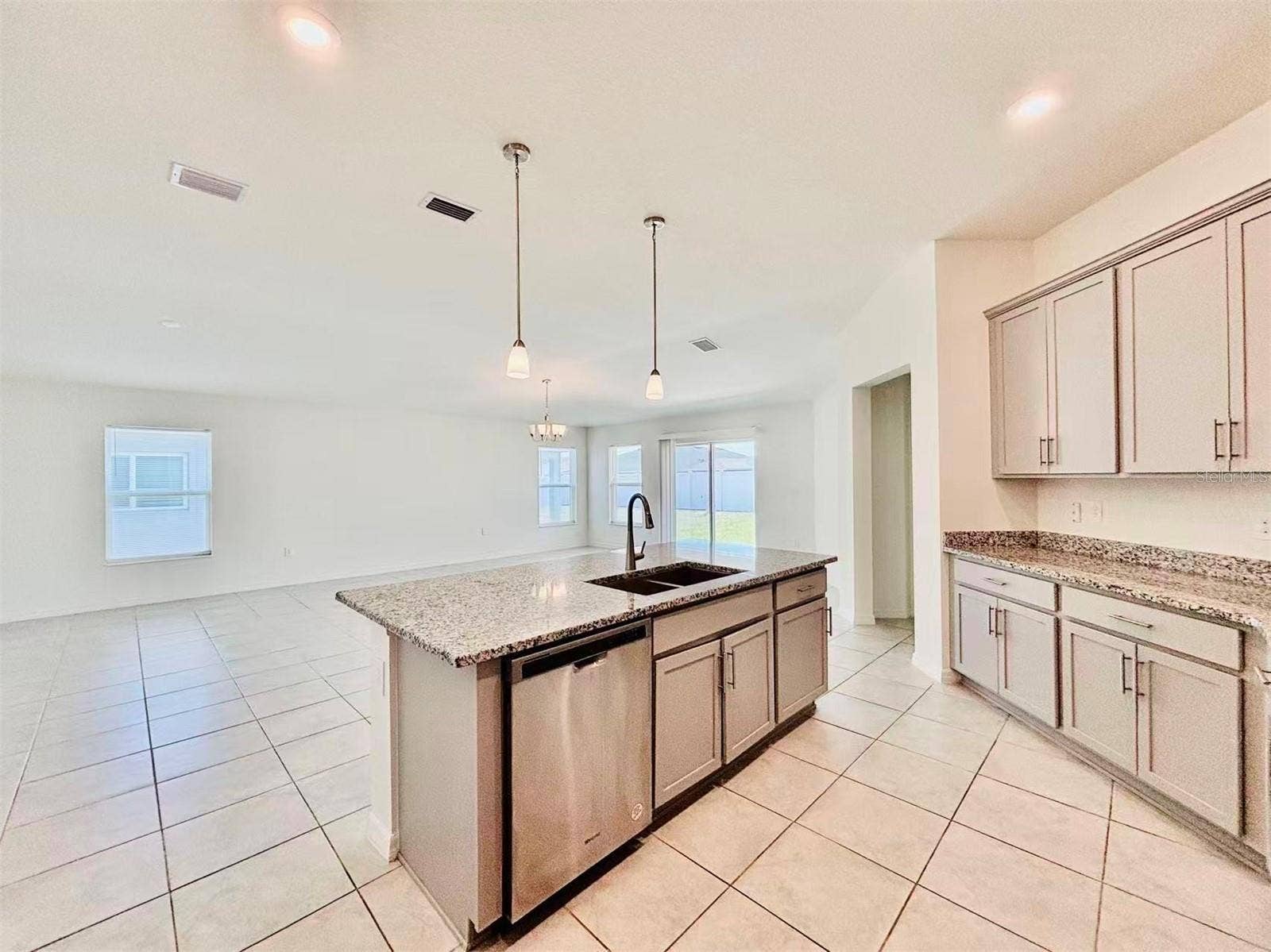 1028 MATTIE POINTE WAY, Auburndale, FL 33823