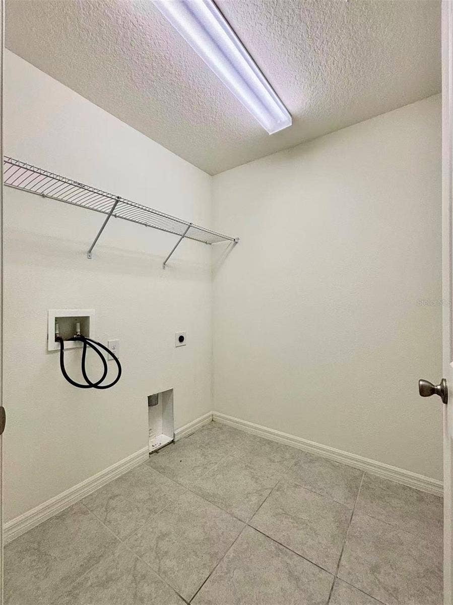 1028 MATTIE POINTE WAY, Auburndale, FL 33823