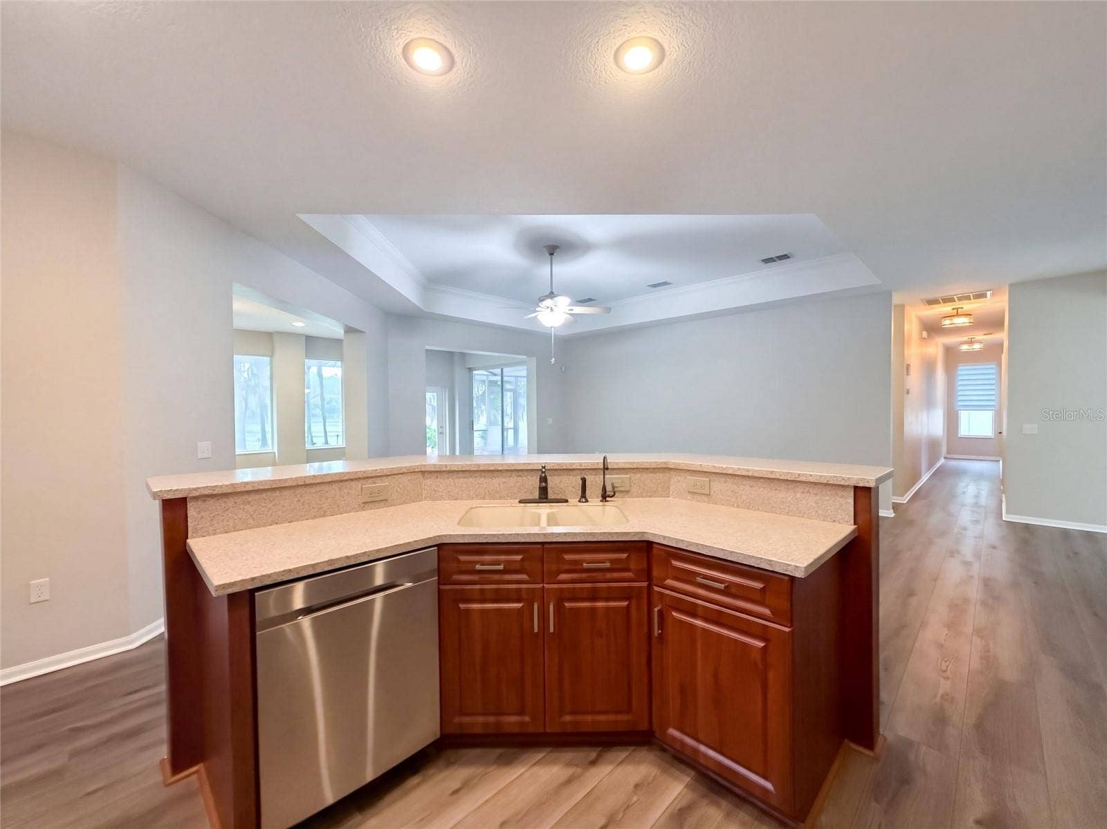 219 WILLOW BEND PARKWAY, Lutz, FL 33549