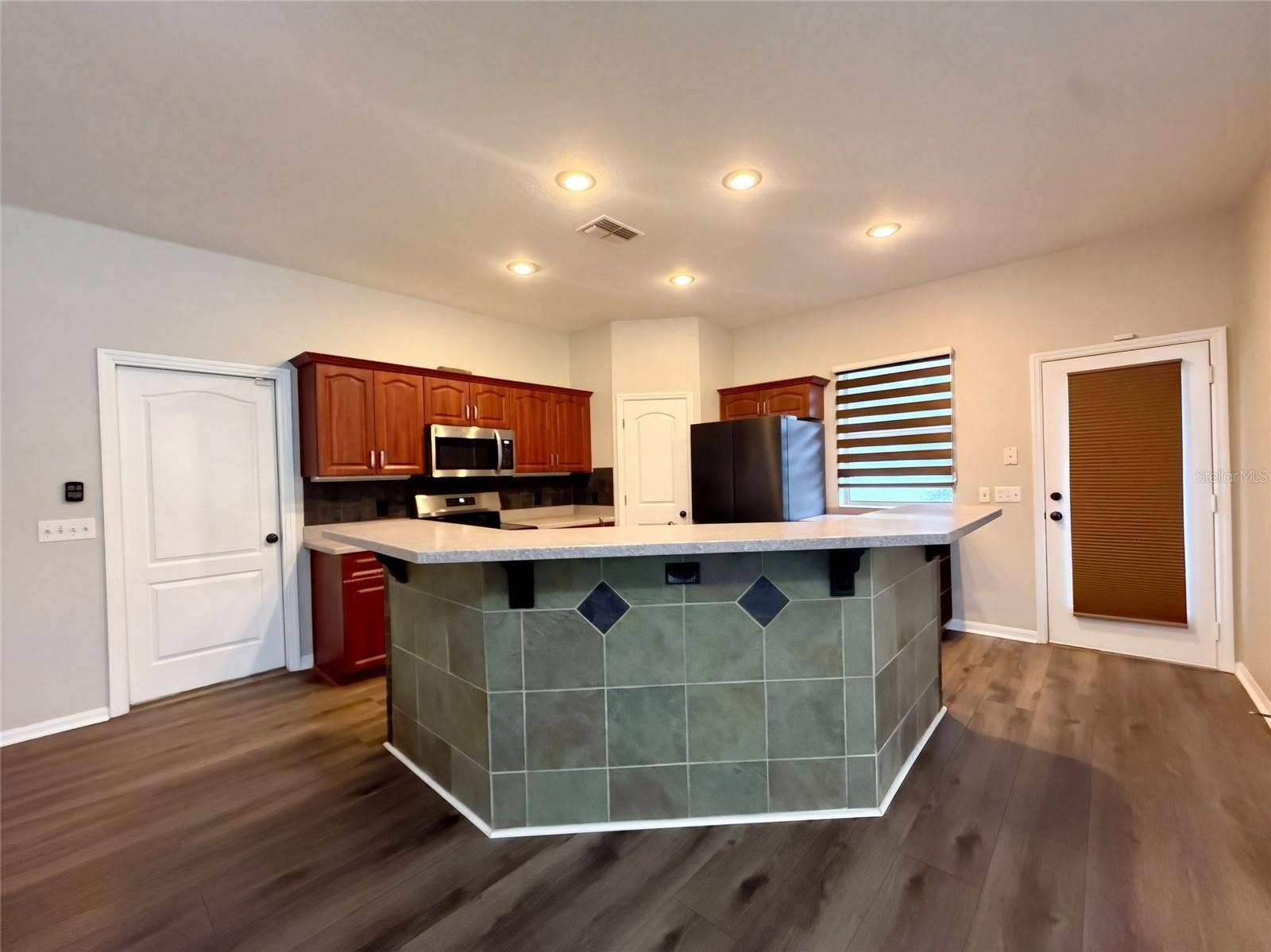 219 WILLOW BEND PARKWAY, Lutz, FL 33549