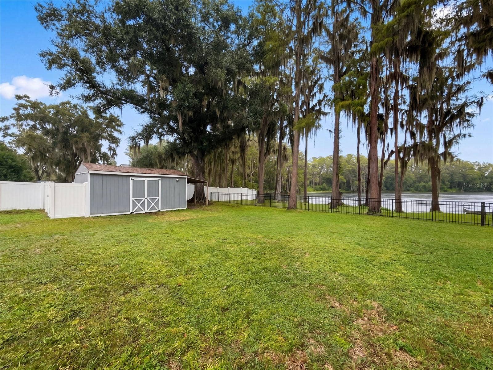 219 WILLOW BEND PARKWAY, Lutz, FL 33549