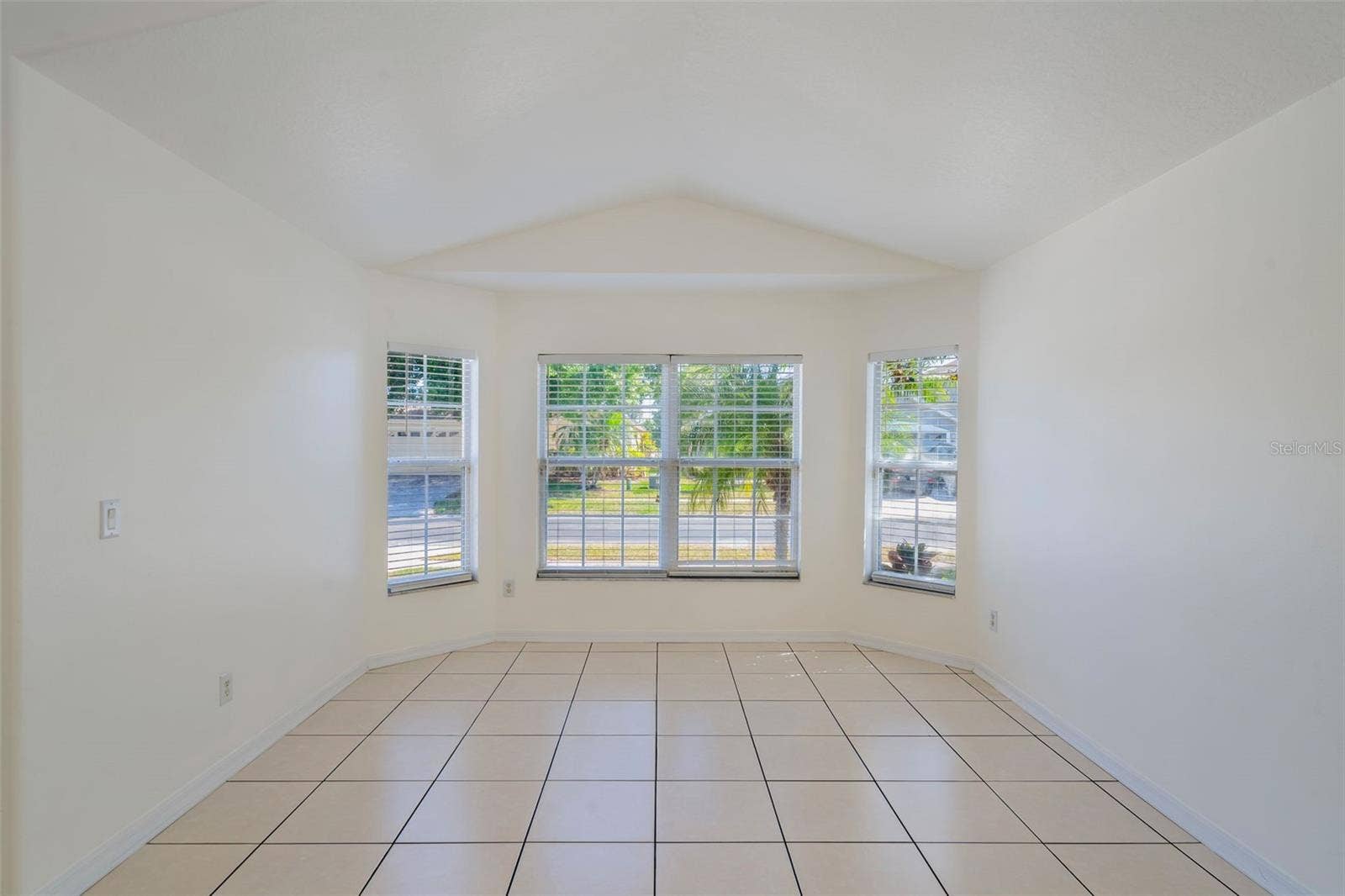 9838 PECKY CYPRESS WAY, Orlando, FL 32836 9838 PECKY CYPRESS WAY, Orlando, FL 32836