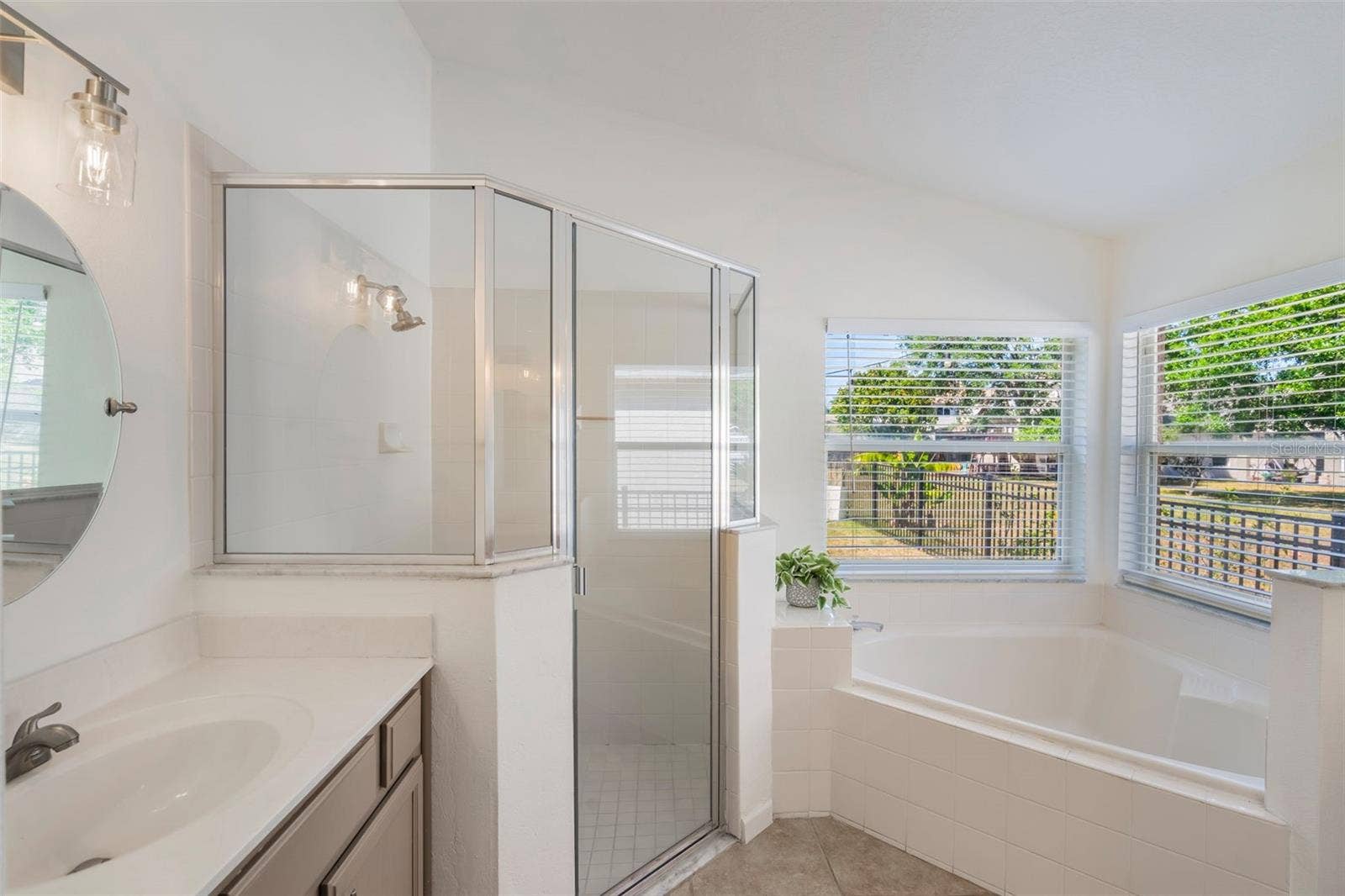 9838 PECKY CYPRESS WAY, Orlando, FL 32836 9838 PECKY CYPRESS WAY, Orlando, FL 32836