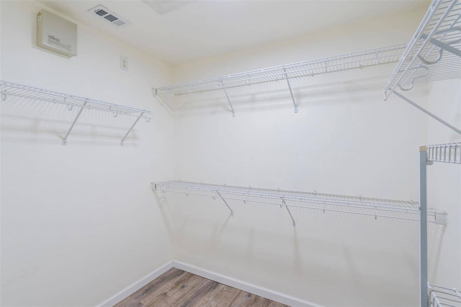 9838 PECKY CYPRESS WAY, Orlando, FL 32836 9838 PECKY CYPRESS WAY, Orlando, FL 32836