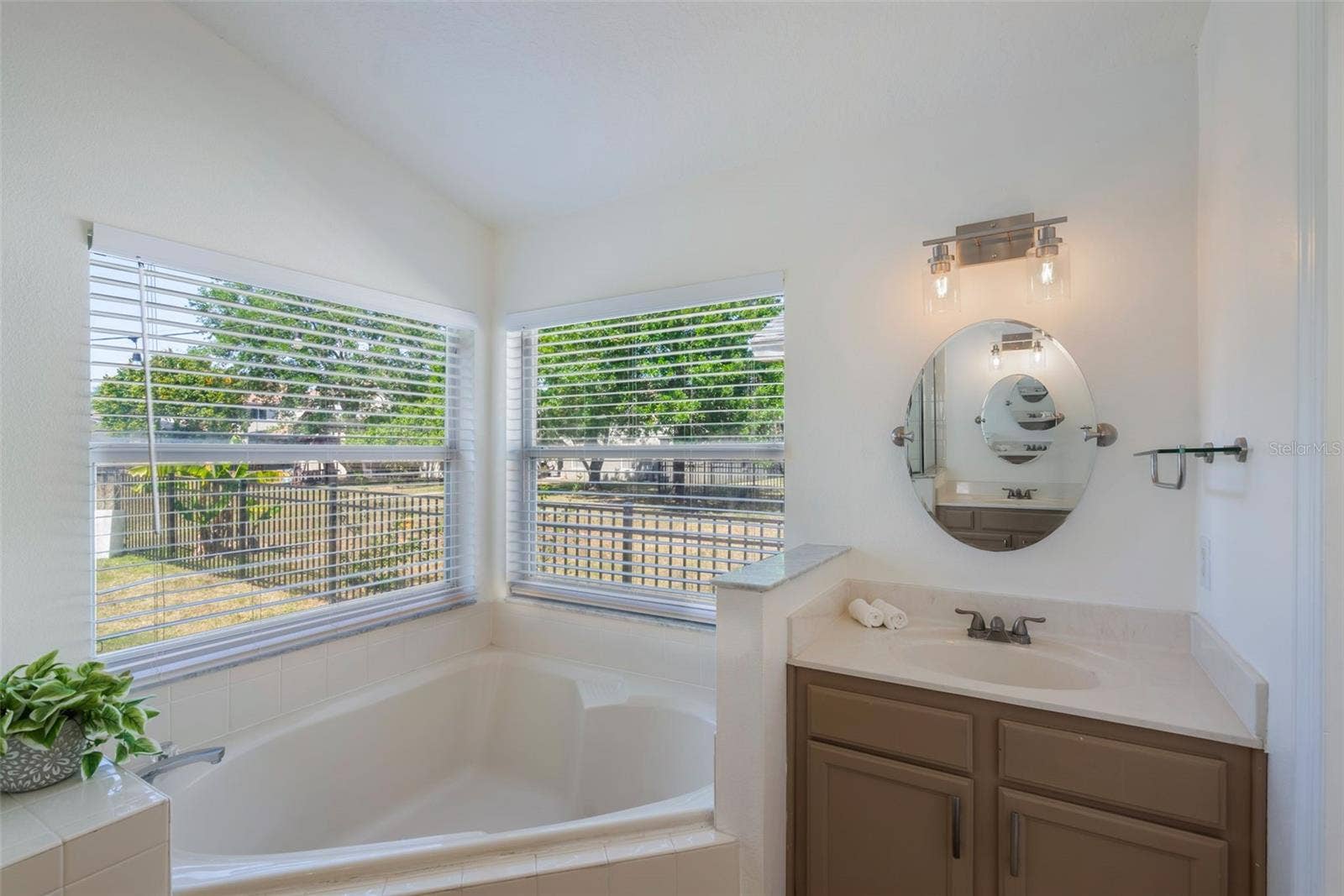 9838 PECKY CYPRESS WAY, Orlando, FL 32836 9838 PECKY CYPRESS WAY, Orlando, FL 32836