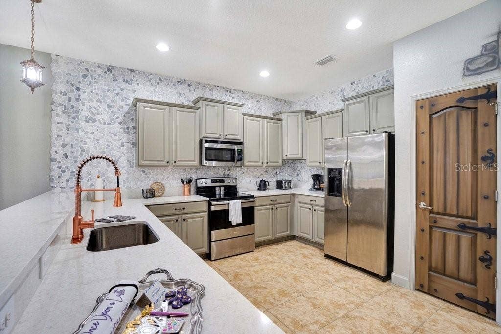 1430 THUNDERBIRD ROAD, Davenport, FL 33896