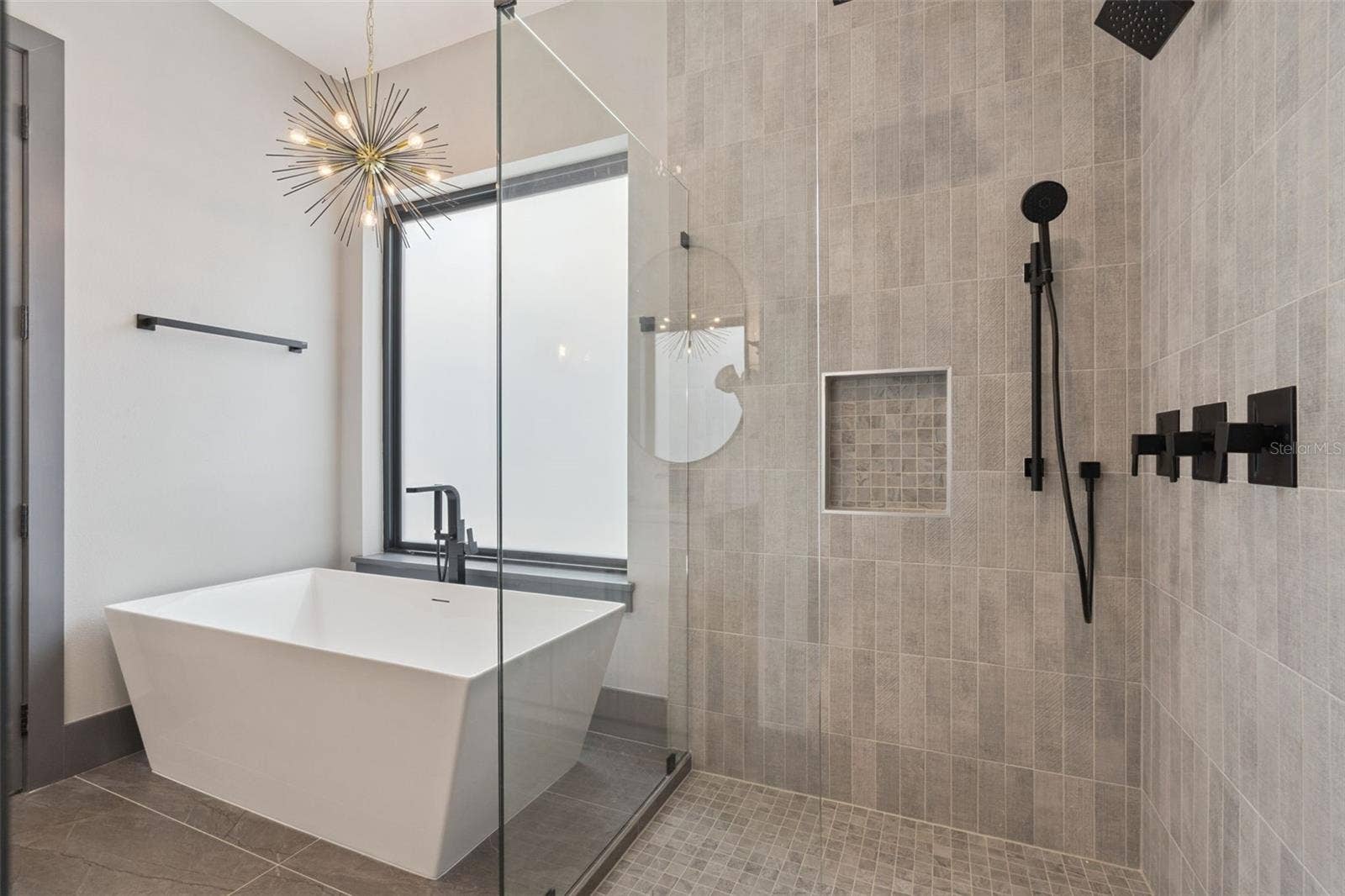 821 GOLDEN BEAR DRIVE, Reunion, FL 34747 821 GOLDEN BEAR DRIVE, Reunion, FL 34747