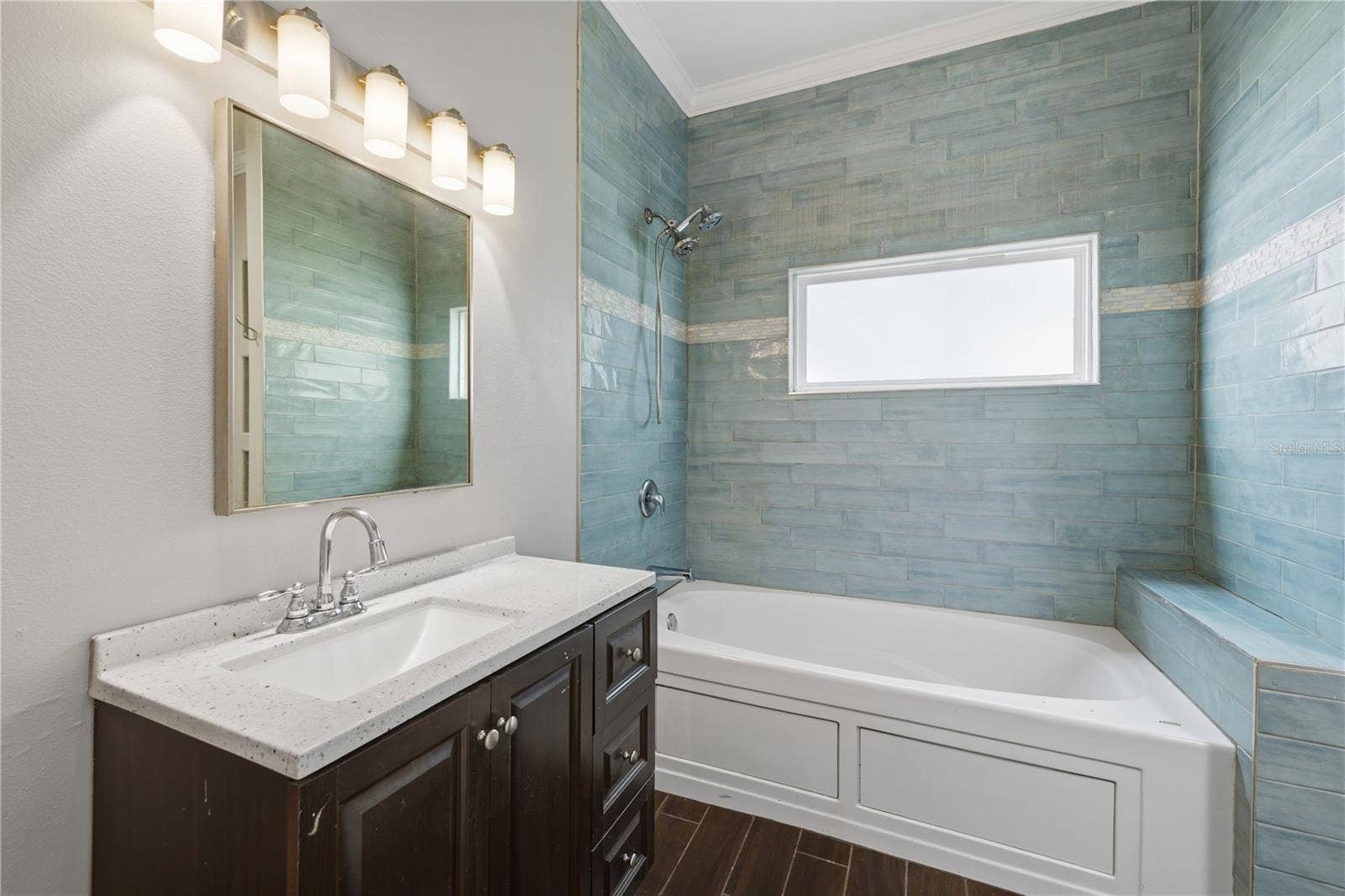 1680 LADY SLIPPER CIRCLE, Orlando, FL 32825 Primary EnSuite Bath